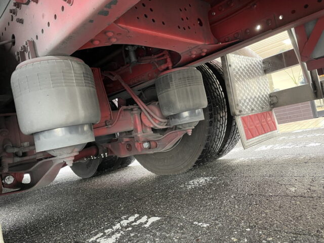 日野：17プロフィア：冷凍ウィング：7MT：リア門口ステンレス：サイドバンパーステンレス：ステンレス架装多数：メッキパーツ多数