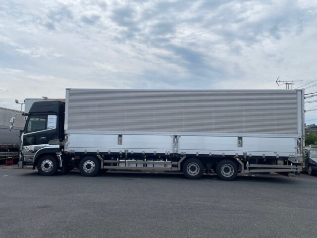 H30 UDクオン　アルミウィング　リア門口ステンレス　アルミホイール