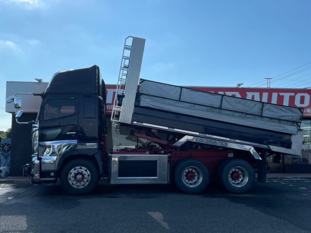 日野　17プロフィア　ダンプ　ハイルーフ　Ｌゲート　メッキ多数