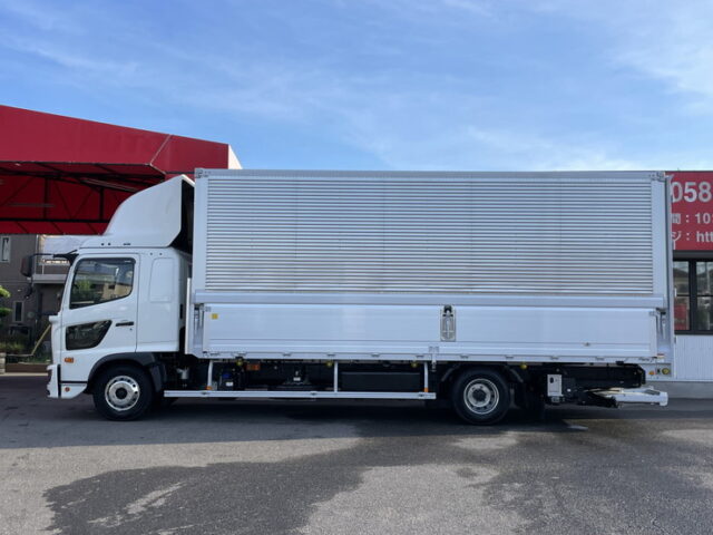 日野　17レンジャー　ウィング　6200ワイド　後輪エアサス　格納ゲート付　240馬力