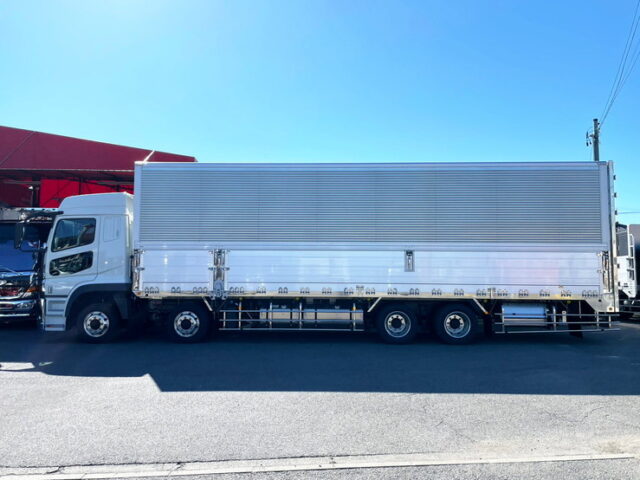 17スーパーグレート　未使用　ハイルーフ　ウィング　造りボディ　7速MT　