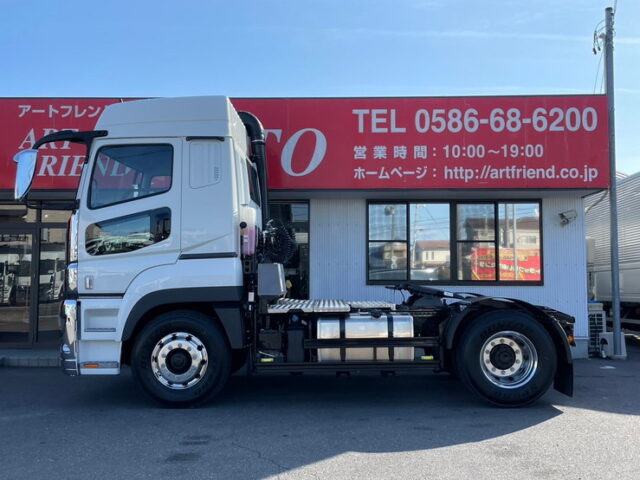 17スーパーグレート　トレーラーヘッド　ハイルーフ　未使用　E尺　460馬力　第5輪荷重11.500㎏　プレミアムライン