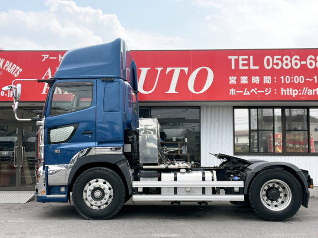 日野　17プロフィア　トレーラーヘッド　ハイルーフ　メッキ多数　アルミホイール　第5輪11.500㎏