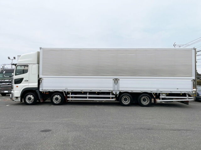 日野　プロフィア　寒冷地　ウィング　アルミホイール　メッキ多数