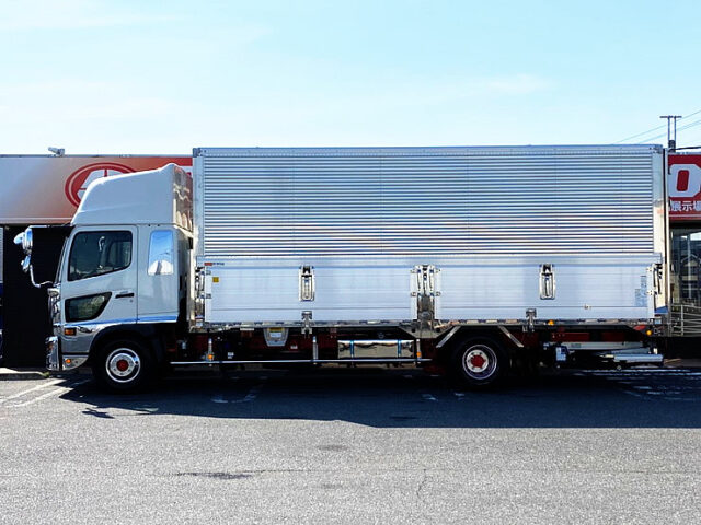 【803】R3　17レンジャー　冷凍ウィング　造りボディ　格納ゲート