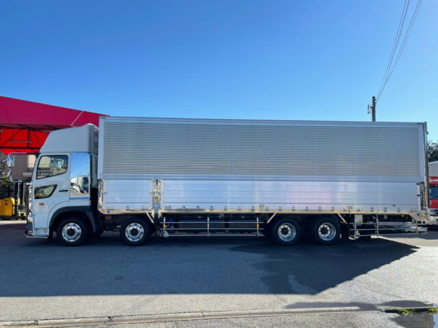 【911】R3　17プロフィア　造りボディ　ウィング　格納ゲート付　7速MT　未使用車