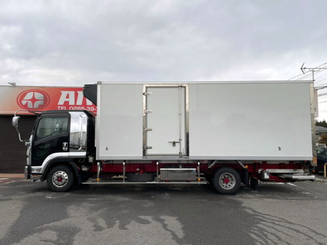 【1395】H29 フォワード　冷凍バン　格納PG