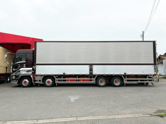 【1427】H31　ギガ　ハイルーフ　ウィング　架装多数　リア門口ステンレス　7速MT　380馬力