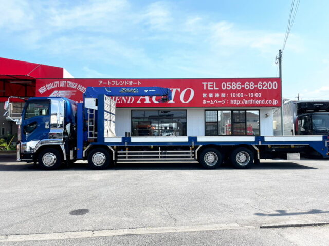 【1495】R2　ギガ　ハイジャッキセルフ　4段クレーン　ウィンチ付　TADANO　歩みハンガー歩み付