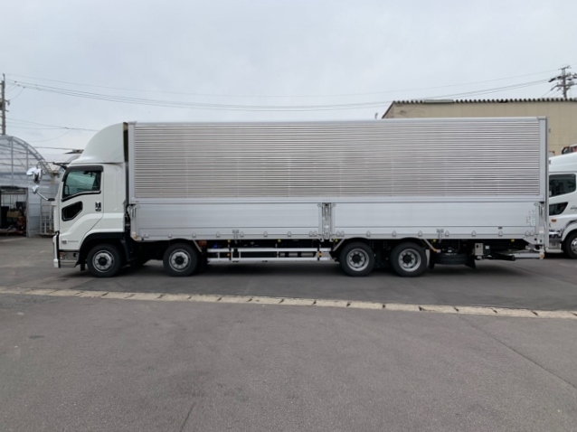 いすゞ　ギガ　低床　アルミウイング　格納ゲート　リアエアサス　委託販売