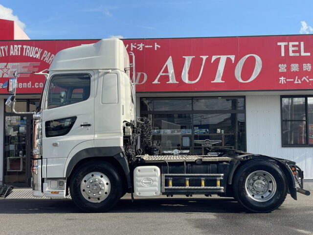 日野：プロフィア：ハイルーフ：トレーラーヘッド：メッキ多数：アルミホイール