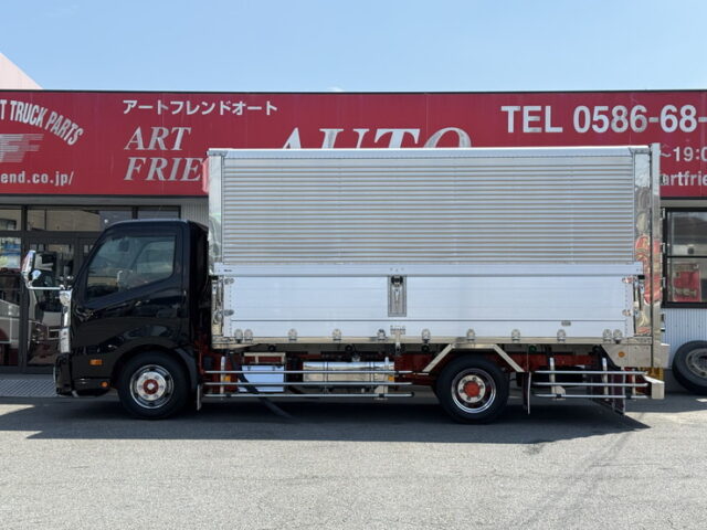 R3　日野　デュトロ　ワイドロング　アルミウィング　造りボディー　メッキ多数　