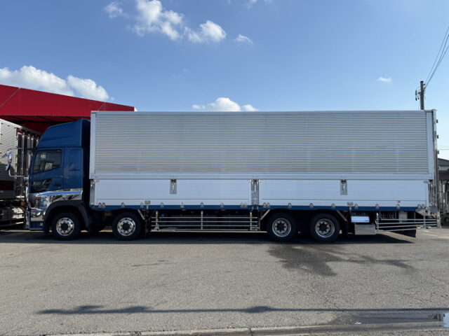 日野：17プロフィア：ハイルーフ：ウィング：メッキ多数：ステンレス多数：リア門口ステンレス