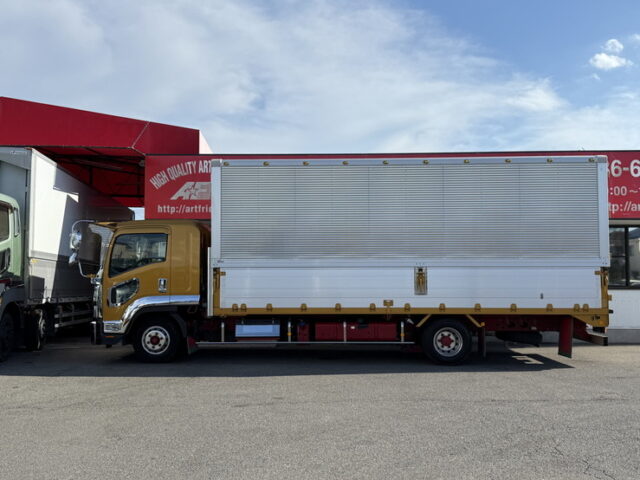 いすゞ：フォワード：6200ワイド：ウィング：木床：アルミホイール：240馬力：エアサス