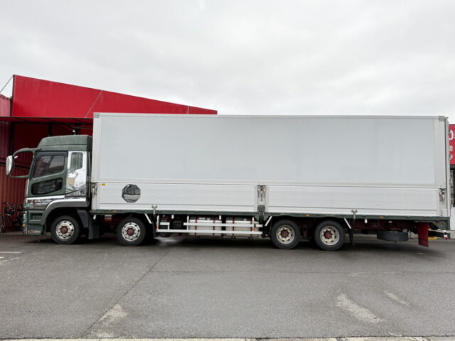 17スーパーグレート：ハイルーフ：ウィング：プレミアムラインエグゼクティブ：寝台メッキ