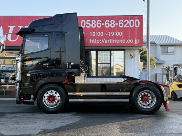 日野:プロフィア:ハイルーフ:トレーラーヘッド:メッキ多数:後輪エアサス:480馬力