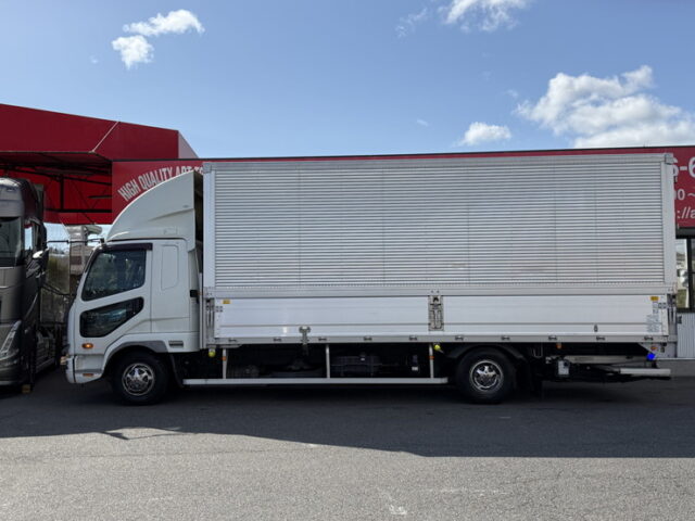 ファイター:ウィング:6200ワイド:後輪エアサス:格納ゲート:240馬力