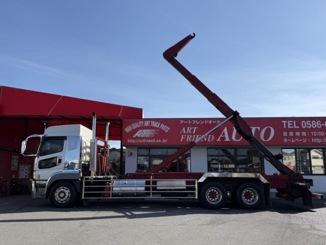 スーパーグレート：ハイルーフ：アームロール：40立米：架装多数：煙突マフラー(ダミー)