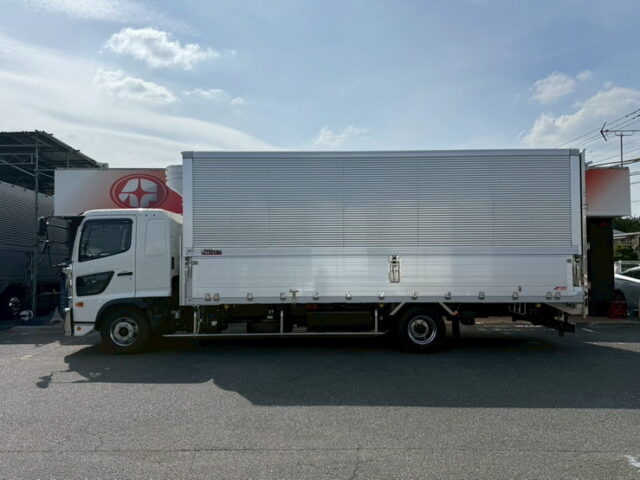 日野：17レンジャー：冷凍ウィング：未使用車：-30度設定：6速MT：240馬力