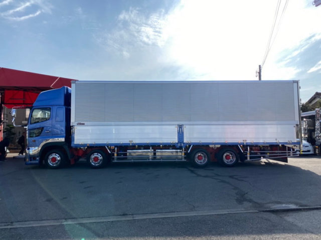 【751】日野　17プロフィア　ウィング　ステンレス多数　未使用