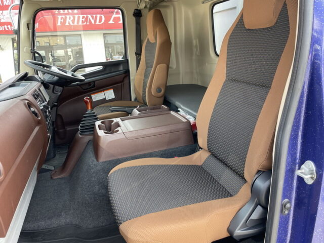 日野：17レンジャー：ハイルーフ：ウィング：6200ワイド：エアサス：格納ゲート