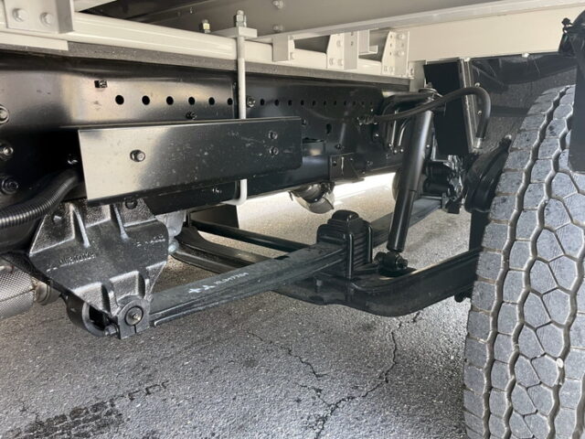 現行スーパーグレート：スーパーハイルーフ：ウィング：プレミアムライン：未使用