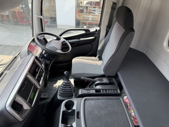 日野：レンジャープロ：冷凍ウィング：6200ワイド：ステンレス床：アルミホイール