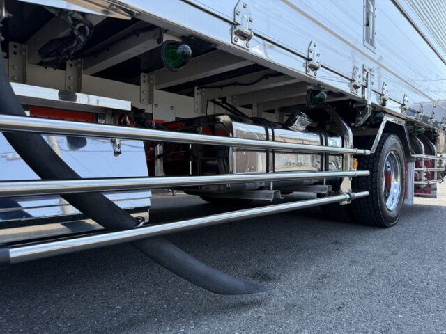 R3　日野　デュトロ　ワイドロング　アルミウィング　造りボディー　メッキ多数　