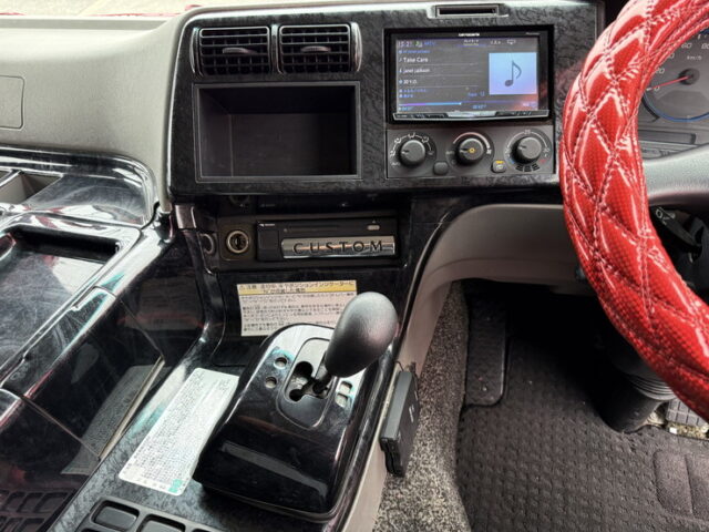 スーパーグレート：トレーラーヘッド：ハイキャブ：アルミホイール：エアサス