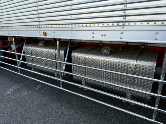 日野：プロフィア：冷凍バン：サブエンジン：アルミシマ床：架装多数：内装生地張り