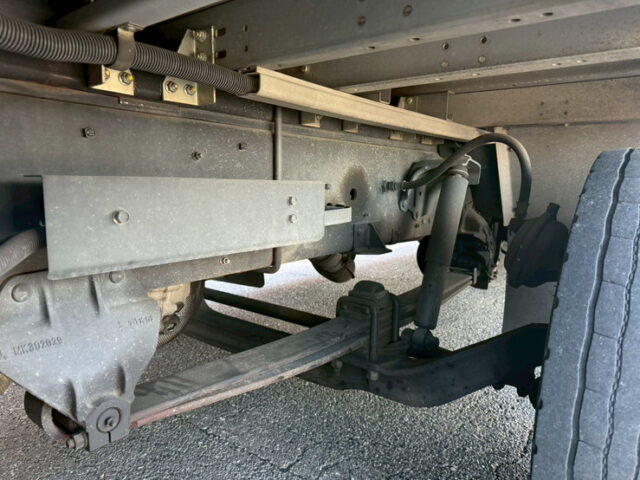 17スーパーグレート:ハイルーフ:ウィング:メッキ多数:アルミホイール:木床