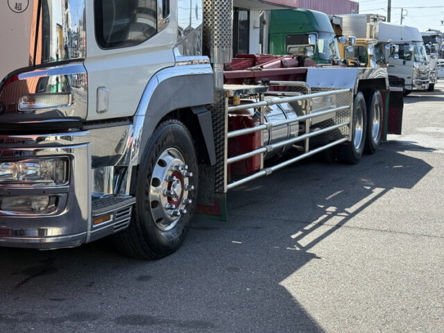 スーパーグレート：ハイルーフ：アームロール：40立米：架装多数：煙突マフラー(ダミー)