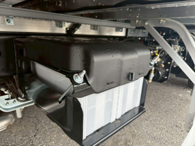 日野：17レンジャー：冷凍ウィング：アルミシマ床：-30度設定：6速MT：240馬力