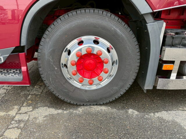 VOLVO：FH：グローブトロッター：ウィング：造りボディ：架装多数：高年式低走行