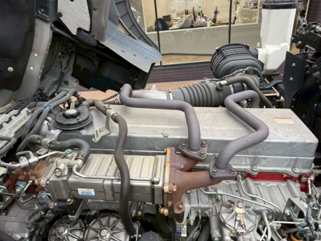 日野:17プロフィア:ハイルーフ:トレーラーヘッド:第5輪荷重11.500㎏:車検7月迄