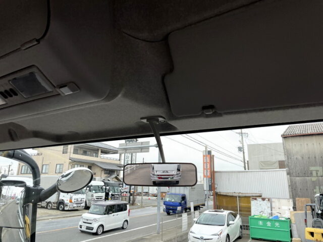 17スーパーグレート　トレーラーヘッド　スライドカプラー　未使用　E尺　460馬力　プレミアムライン