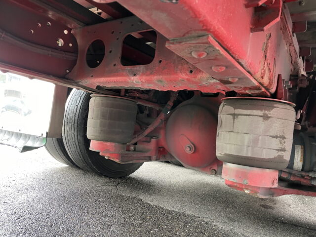 日野　プロフィア　ハイルーフ　ウィング　寝台メッキ　ステンレス多数