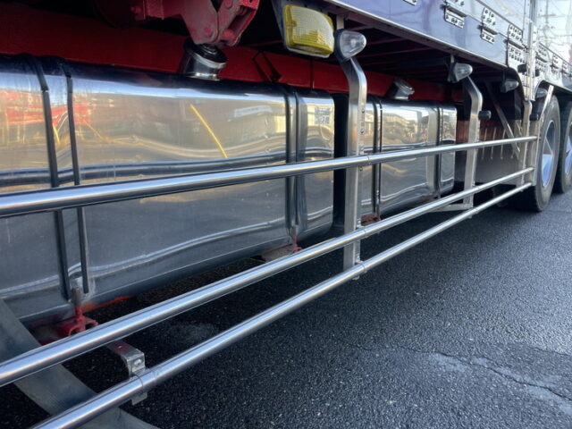 いすゞ：ギガ：冷凍ウィング：造りボディ：ステンレス多数：エアサス：1M10アオリ