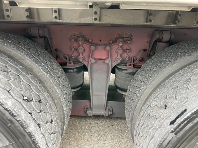 いすゞ　ギガ　ハイルーフ　冷凍バン　4軸　左観音扉2枚　サブエンジン　ジョロ４キーストン