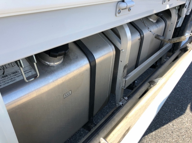 【308】三菱ふそうスーパーグレート　低床　パネルウイング　リヤエアサス　エアロ車