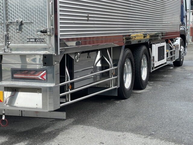 17スーパーグレート　ハイルーフ　冷凍バン　矢野特殊ボディ　コルゲート　サブエンジン