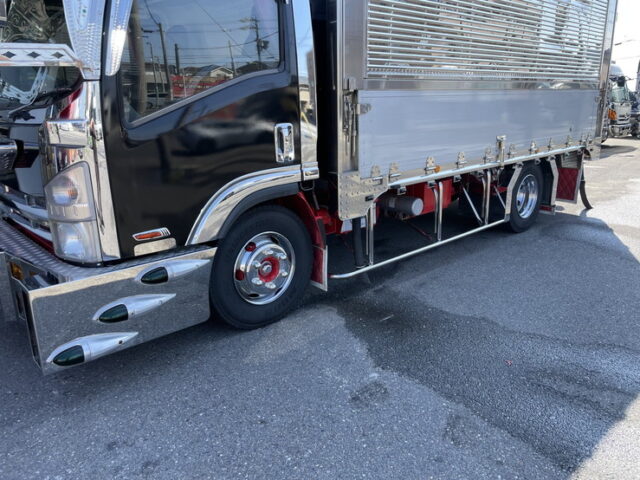 いすゞ　エルフ　ウィング　架装多数　波板ステンレス　造りボディ　ワイド