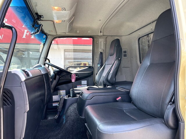 ふそう　ファイター　ダンプ　架装多数　メッキホイール　6発ターボ　240馬力