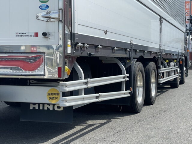 日野　17プロフィア　ハイルーフ　ウィング　リア門口ステンレス　アルミホイール