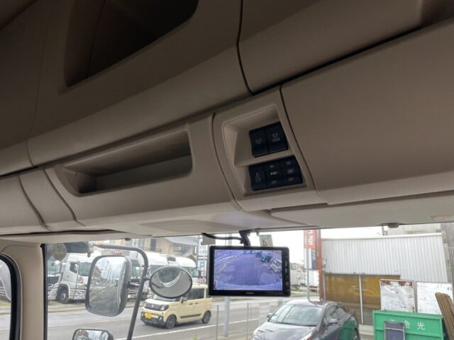 日野　17レンジャー　ハイルーフ　6200ワイド　エアサス　格納ゲート　低走行