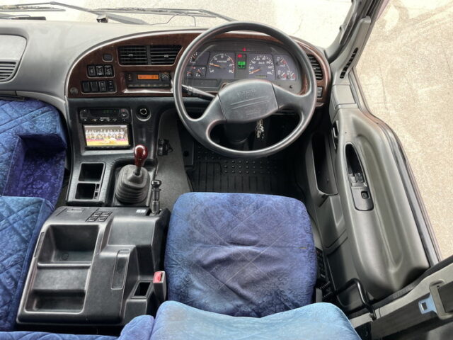 いすゞ　ギガ　ハイルーフ　冷凍バン　サブエンジン　両側観音扉　ステンレス多数