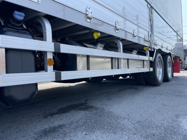 現行スーパーグレート：スーパーハイルーフ：ウィング：プレミアムライン：未使用