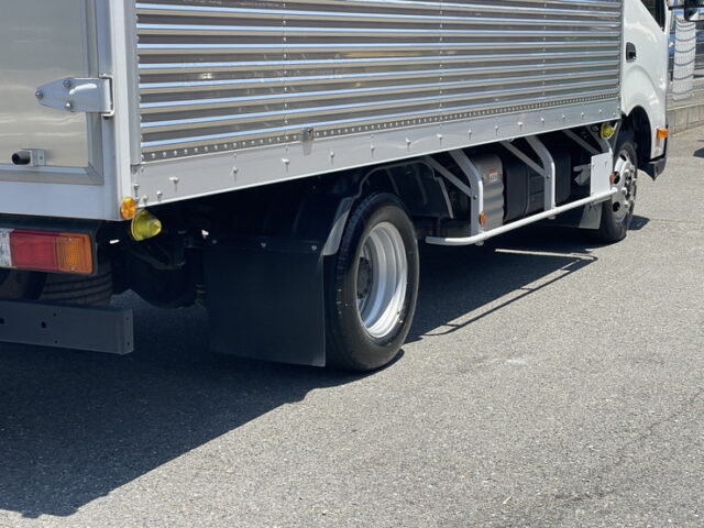 日野：デュトロ：アルミバン：ワイドロング：木床：横扉：150馬力：AT車