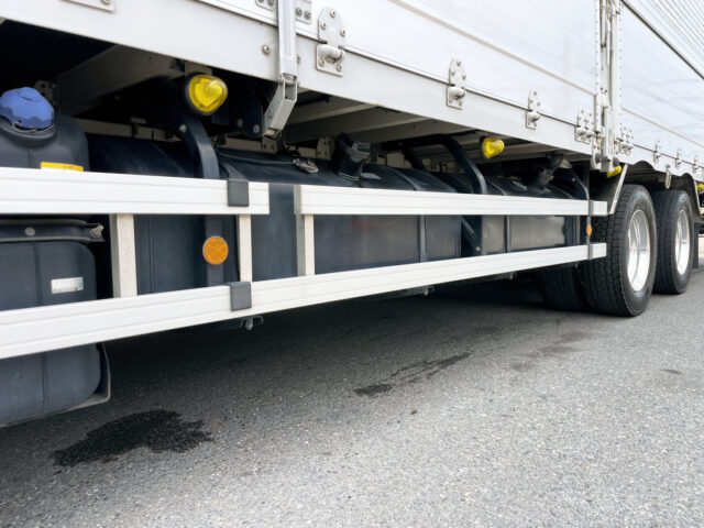 いすゞ：ギガ：ハイルーフ：ウィング：木床：格納パワーゲート：アルミホイール