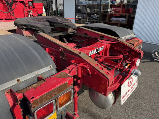 スーパーグレート：ハイルーフ：トレーラーヘッド：メッキ多数：アルミホイール：7速MT